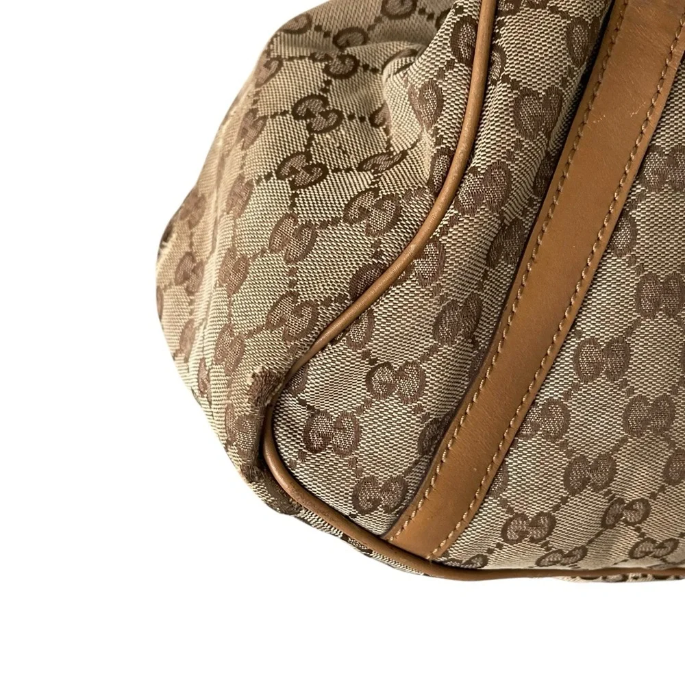 Gucci Beige Brown GG Canvas Shoulder Bag with Tan Trim - Picture 6 of 10